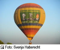 Heißluftballon mit Präsidentenporträts (Foto: Svenja Haberecht)